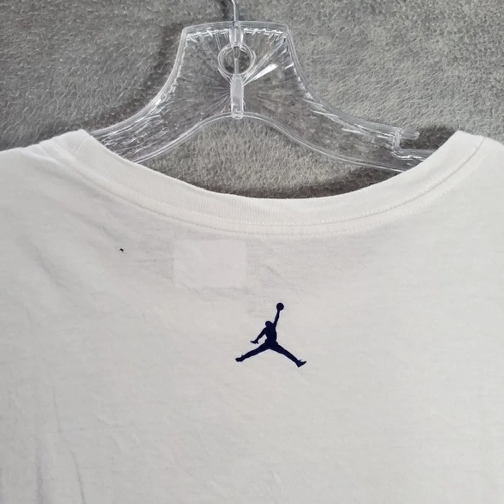 Air Jordan Men Shirt 2XL White Out Here For‎ Days Camping Graphic Short Sleeve